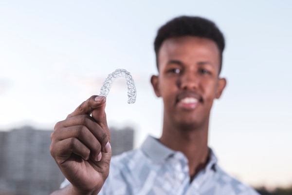 How Long Does It Take To Straighten Teeth Using Invisalign?