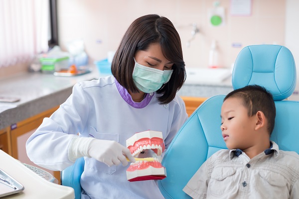 4 Tips for a Child's First Visit to a Pediatric Dentist - Nett Pediatric  Dentistry & Orthodontics Phoenix, AZ